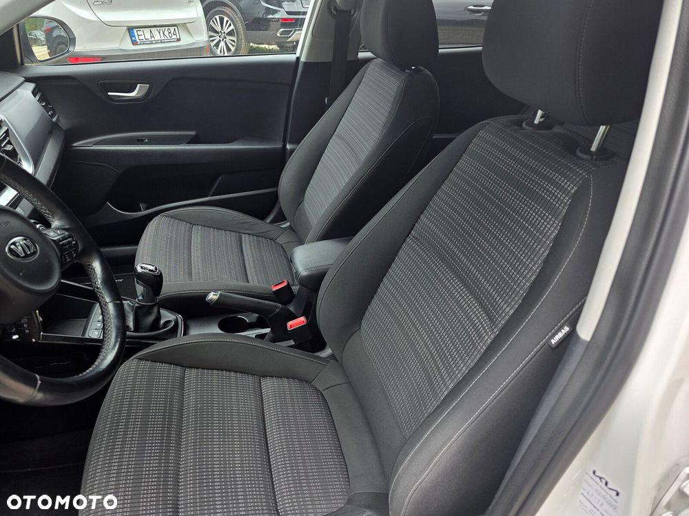 Kia Stonic - 11