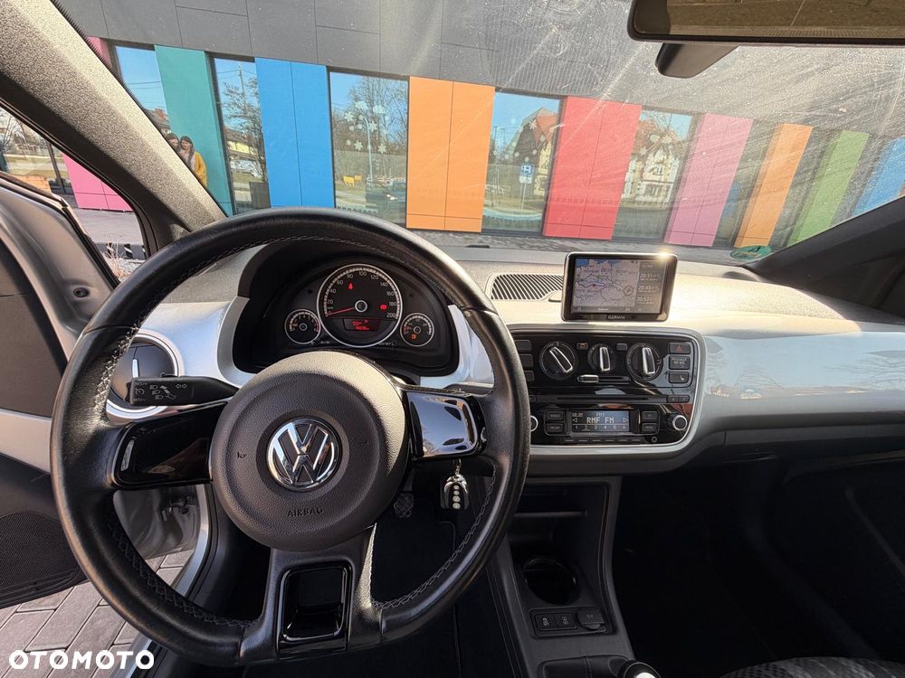 Volkswagen up! BlueMotion Technology club - 11