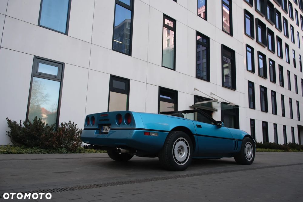 Chevrolet Corvette - 8