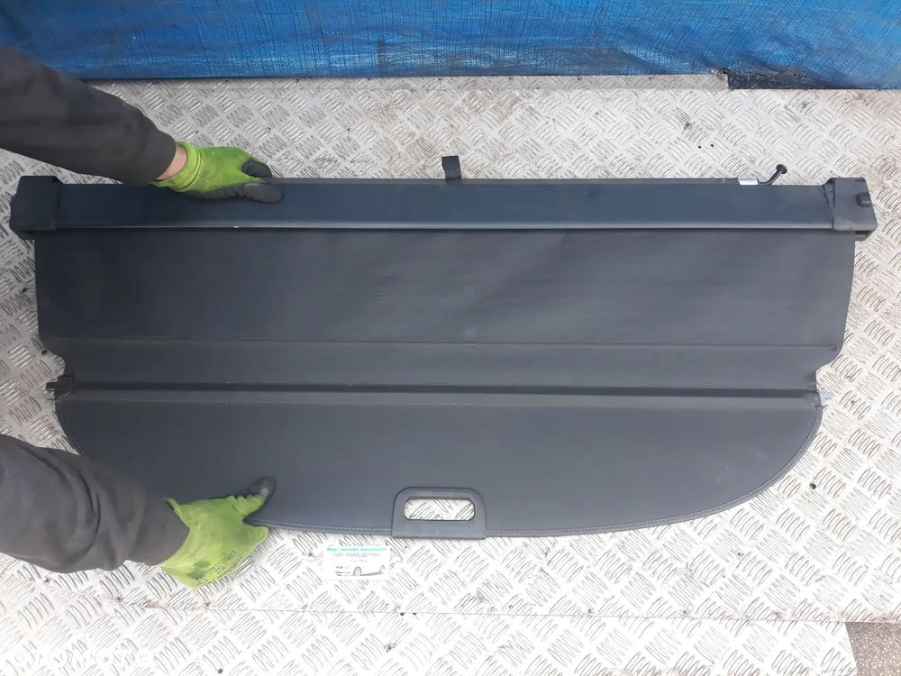 ROLETA BAGAŻNIKA TOYOTA AVENSIS T25 II KOMBI - 1