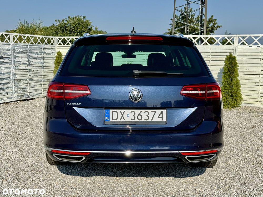 Volkswagen Passat - 30