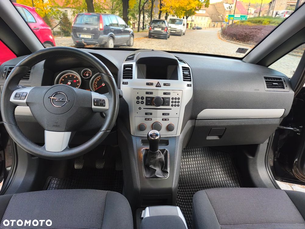 Opel Zafira - 21
