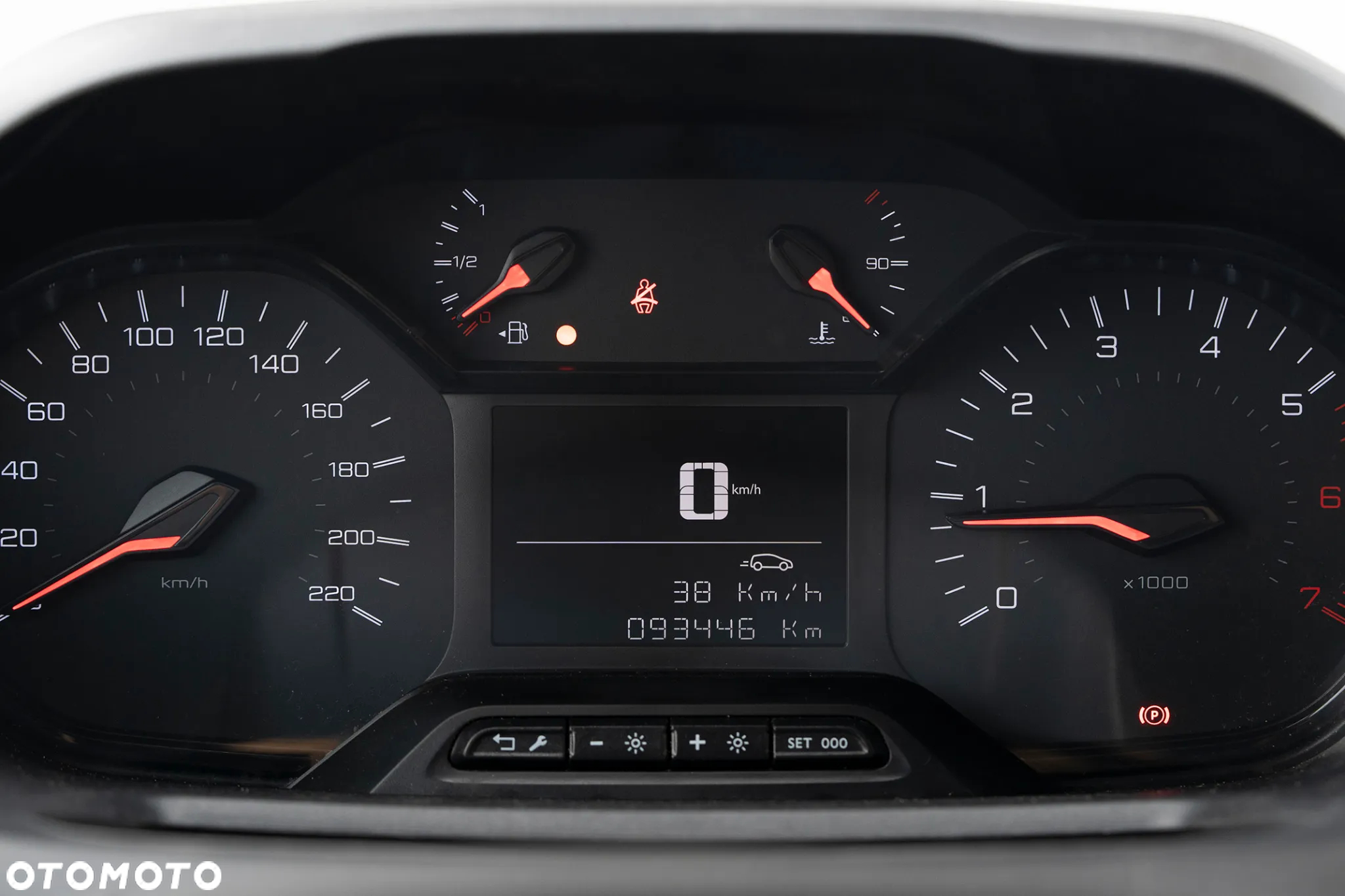 Peugeot Partner - 8