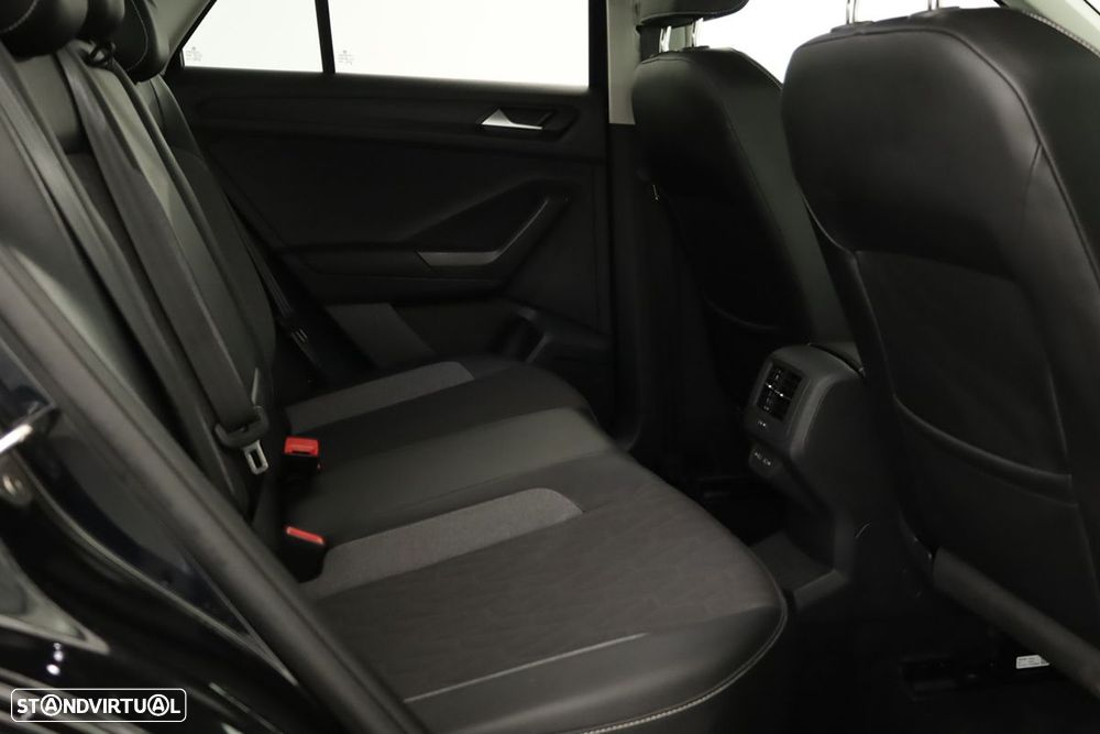 VW T-Roc 1.0 TSI - 21