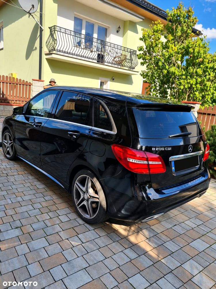 Mercedes-Benz B-Class 2015 photo 5