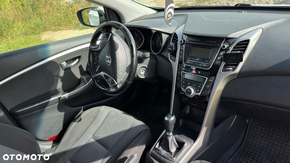Hyundai i30 1.6 GDI Comfort - 12