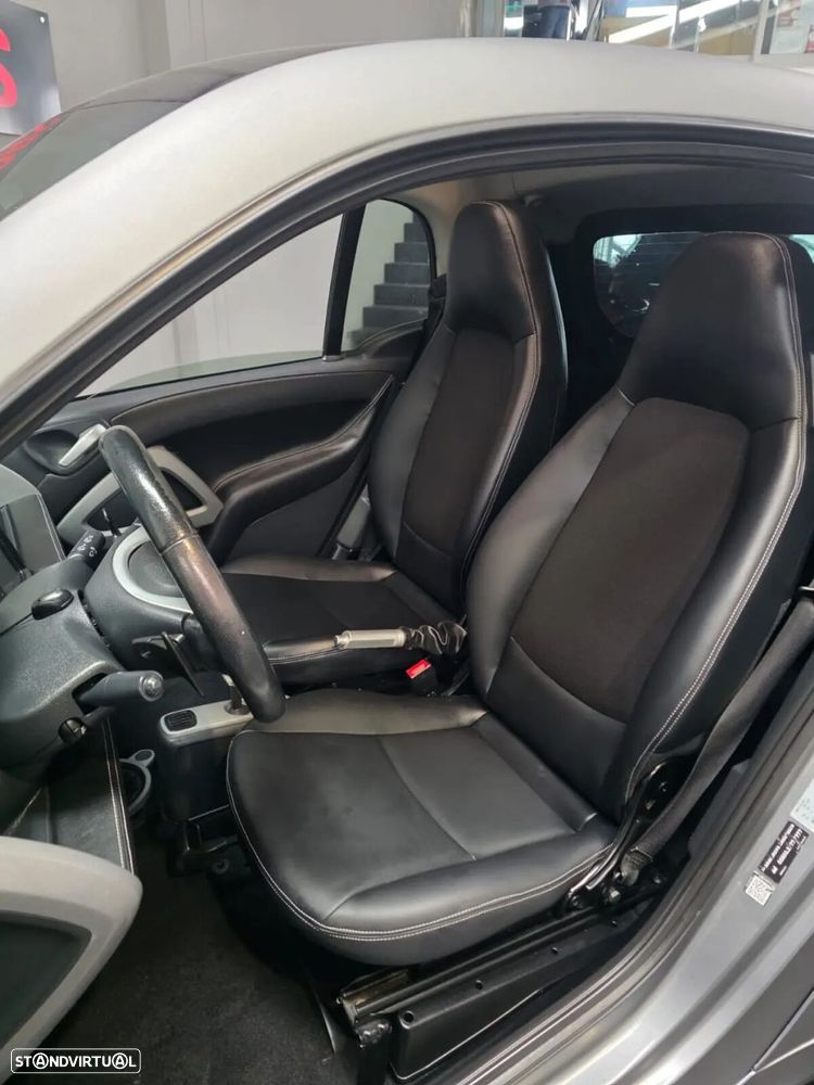 Smart ForTwo Coupé 1.0 T Brabus Xclusive - 3