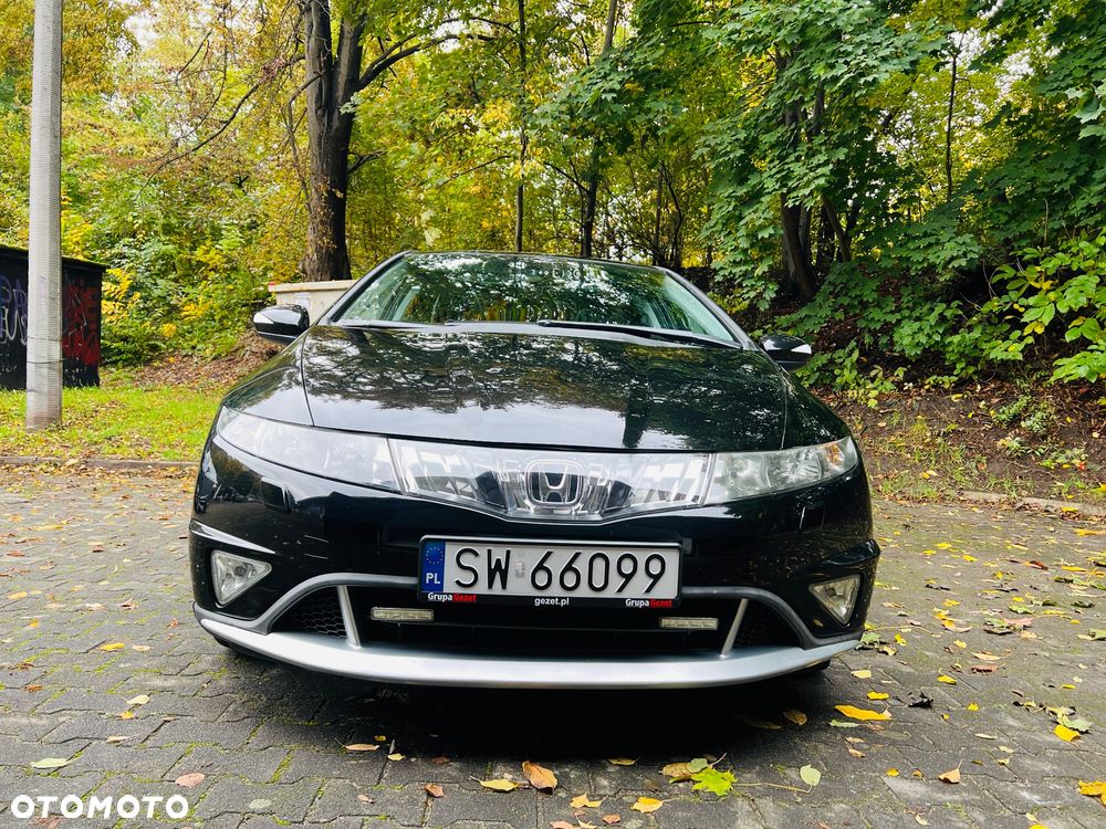 Honda Civic 1.8 Executive - 3