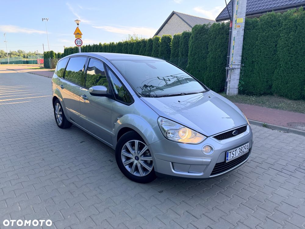 Ford S-Max 2.0 TDCi DPF Ambiente - 38
