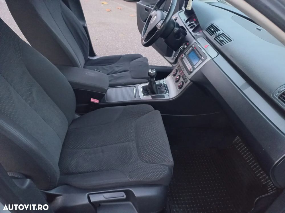 Volkswagen Passat 1.9 TDI Comfortline - 7