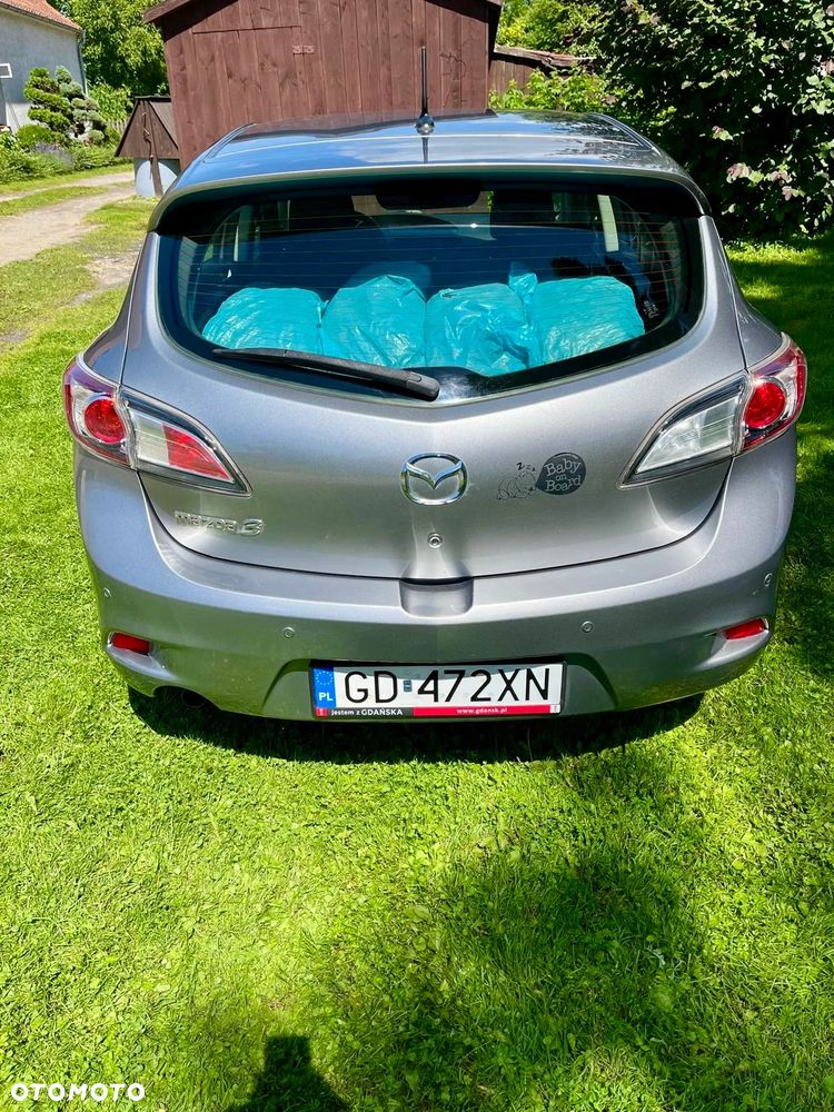 Mazda 3 1.6 Exclusive + - 8