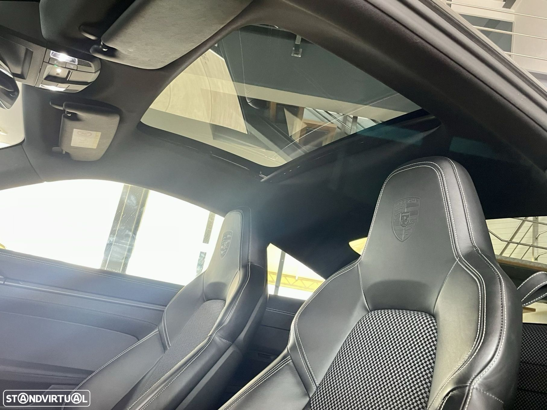 Porsche 911 (992) Carrera T PDK - 15