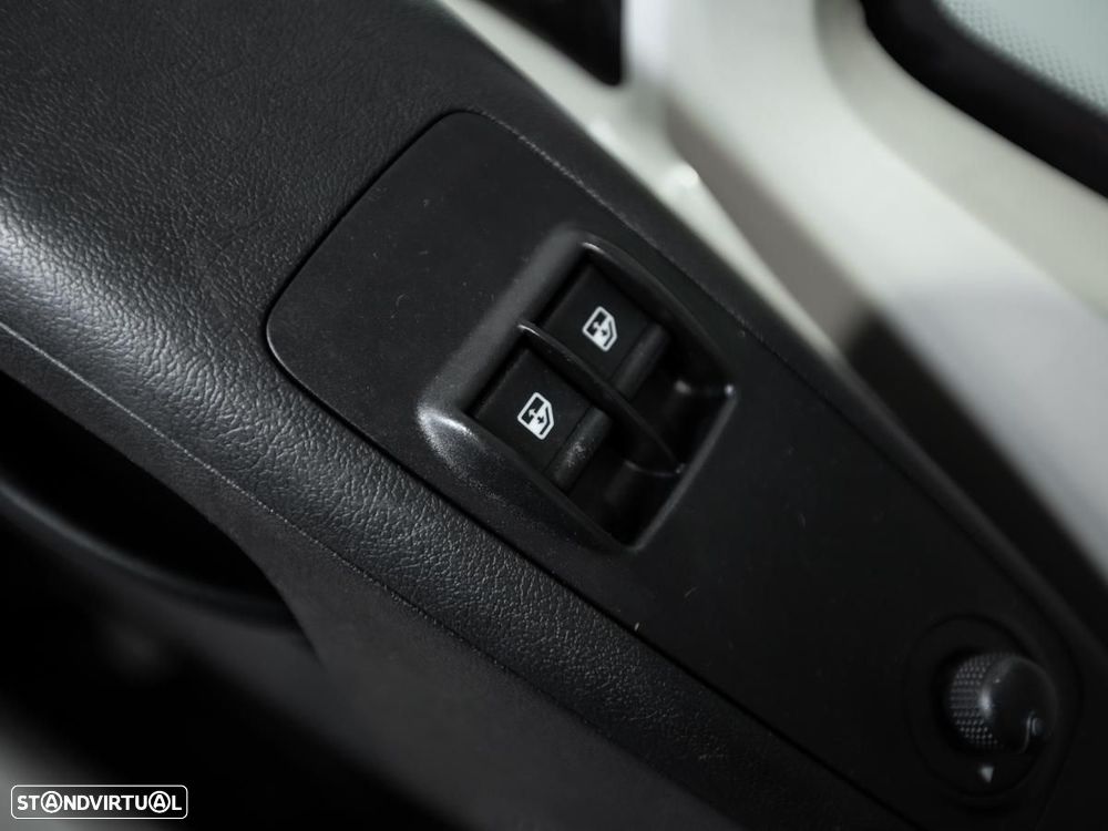 Peugeot Boxer 2.2 BlueHDi 335 L3h2 c/IVA - 12