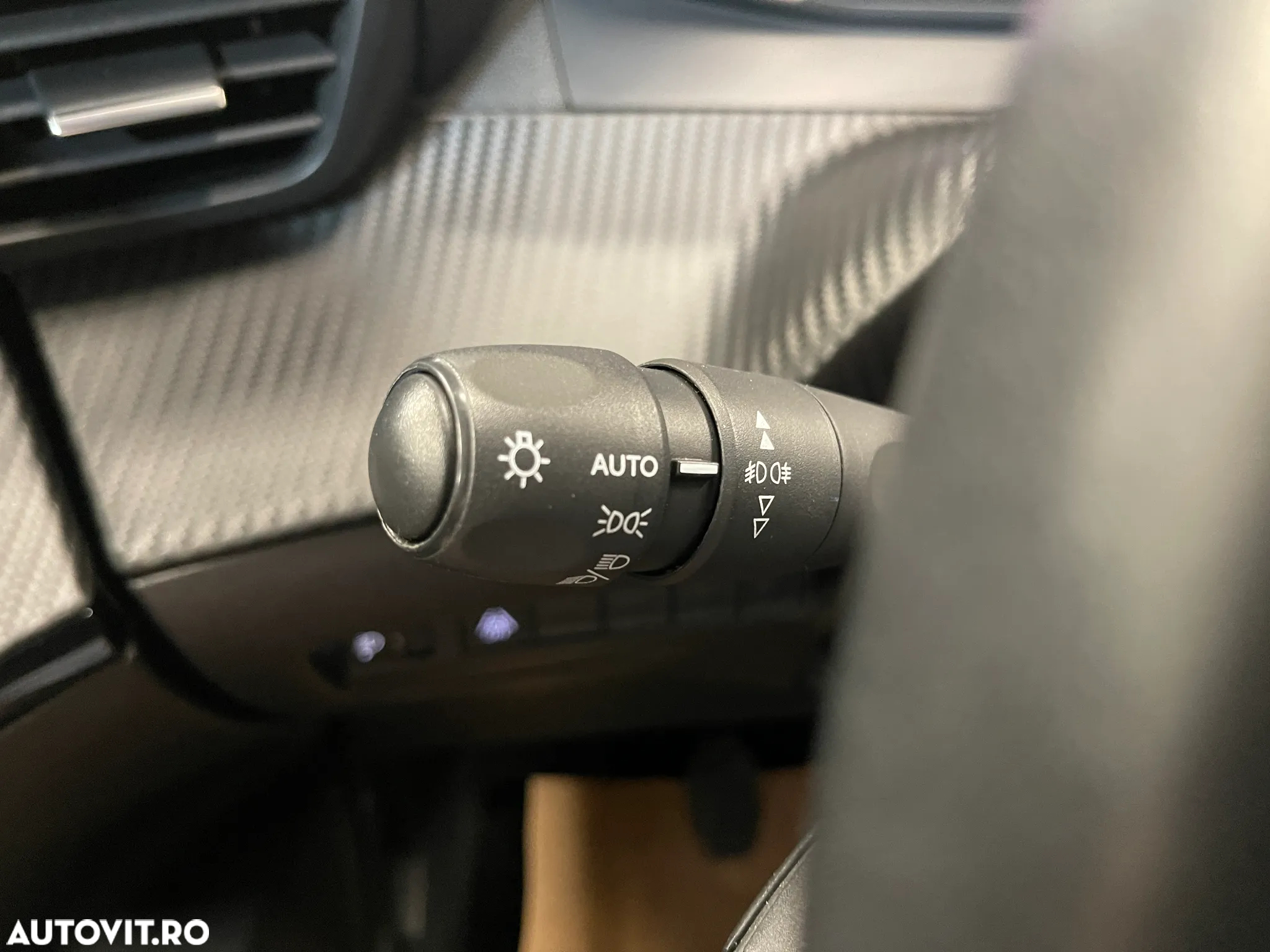 Peugeot 2008 1.5 BlueHDI FAP Active - 22