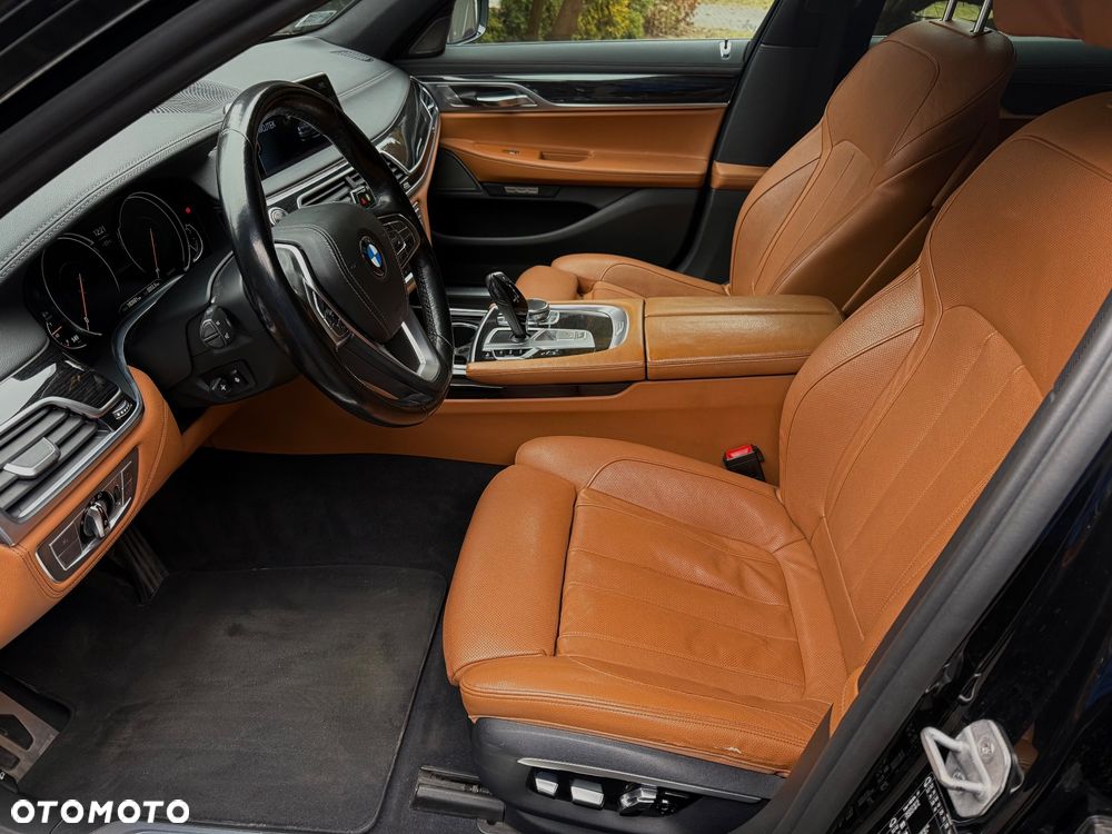BMW Seria 7 740d xDrive - 27