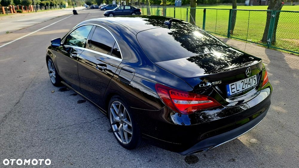 Mercedes-Benz CLA 180 7G-DCT AMG Line - 26