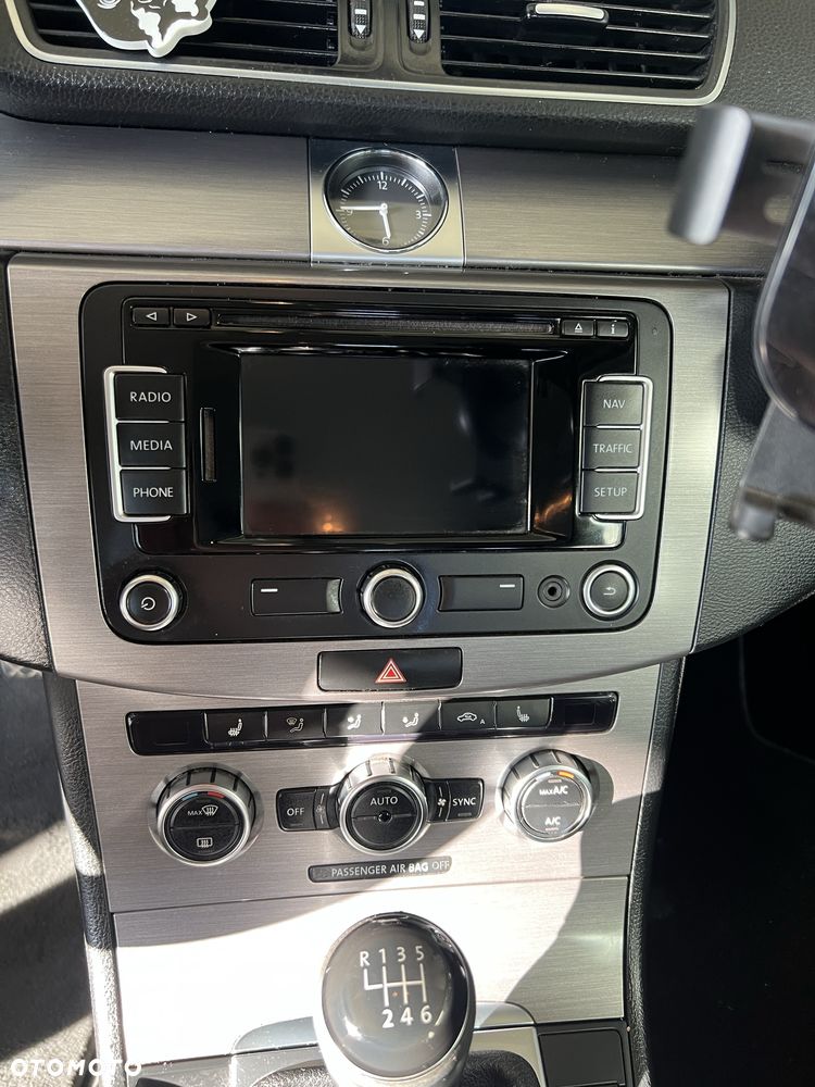 Volkswagen Passat - 6