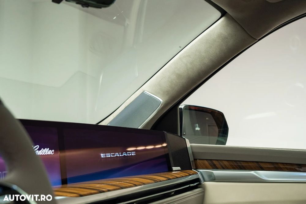 Cadillac Escalade - 38