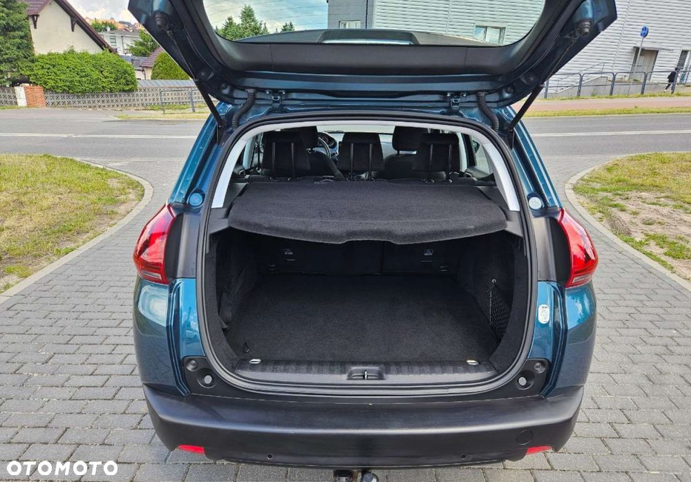 Peugeot 2008 - 12