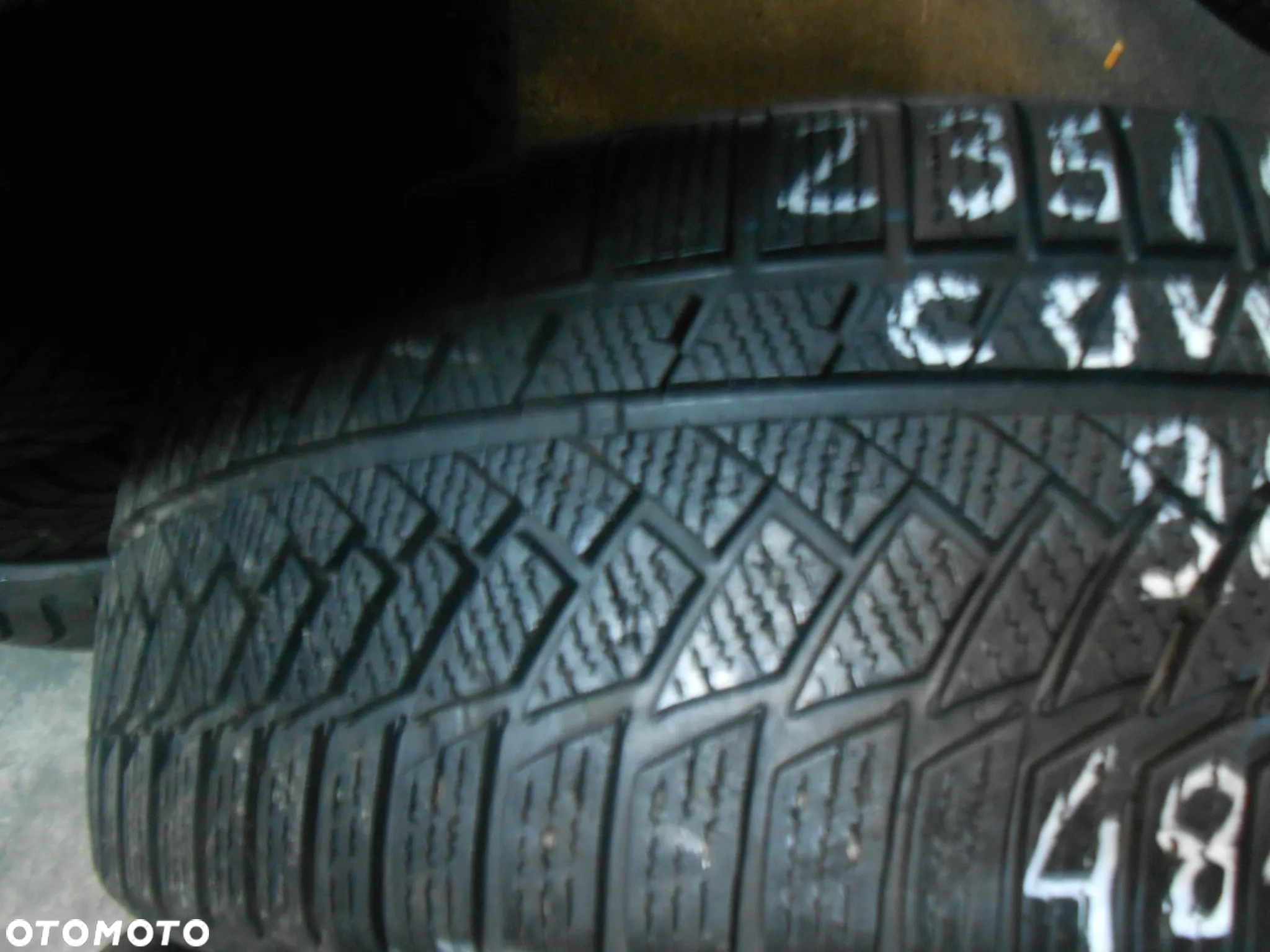 OPONY 235/45R18 CONTINENTAL WINTER CONTACT TS 850P XL DOT 3521 / 4817 7.4MM - 4