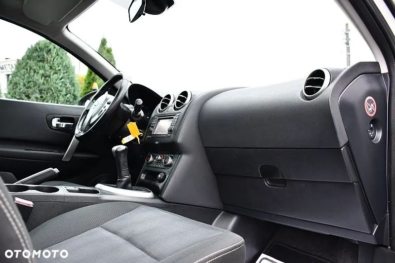 Nissan Qashqai 1.6 Tekna - 6
