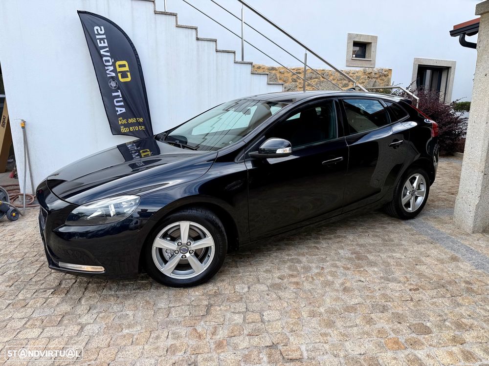 Volvo V40 D2 Kinetic - 11