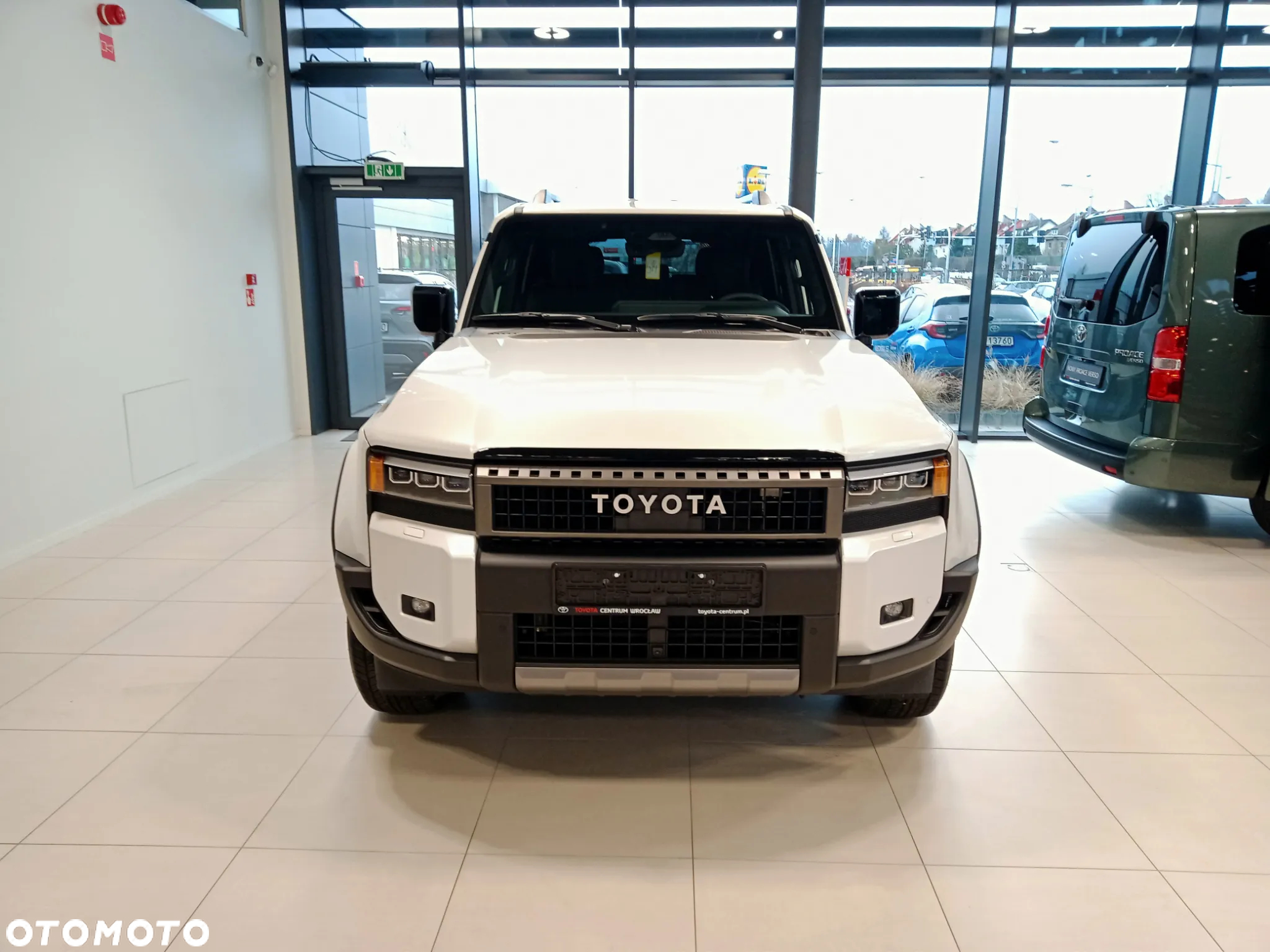 Toyota Land Cruiser LC 2.8 D-4D Invincible - 9