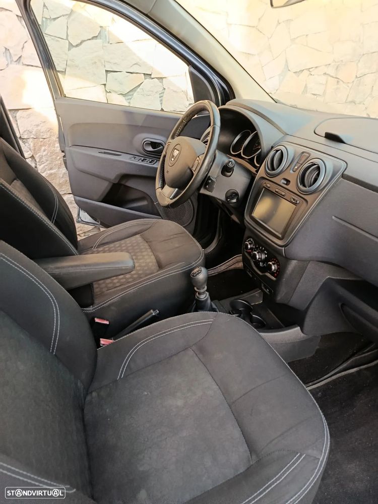Dacia Lodgy 1.5 dCi Stepway 7L - 28