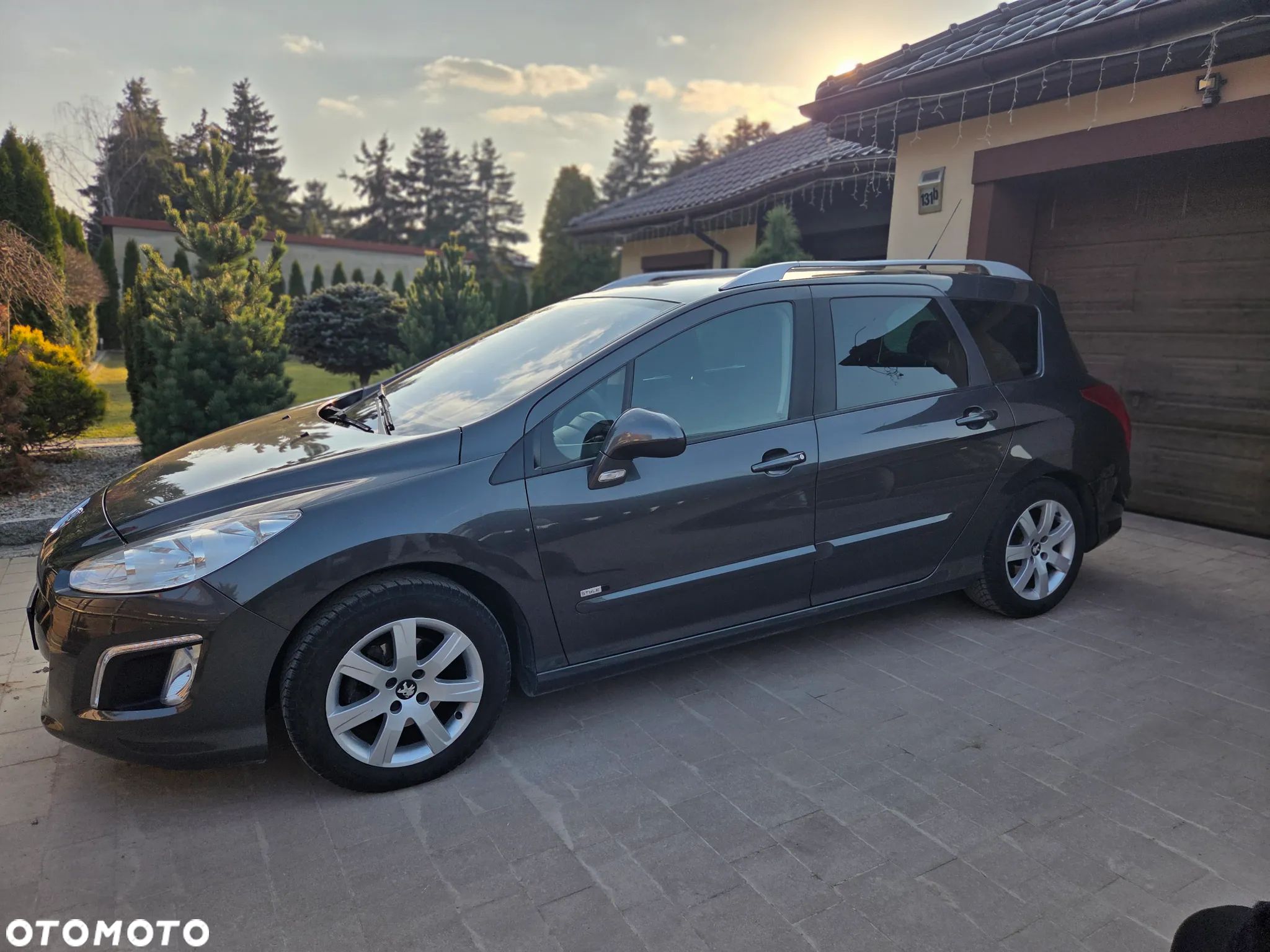 Peugeot 308 - 1