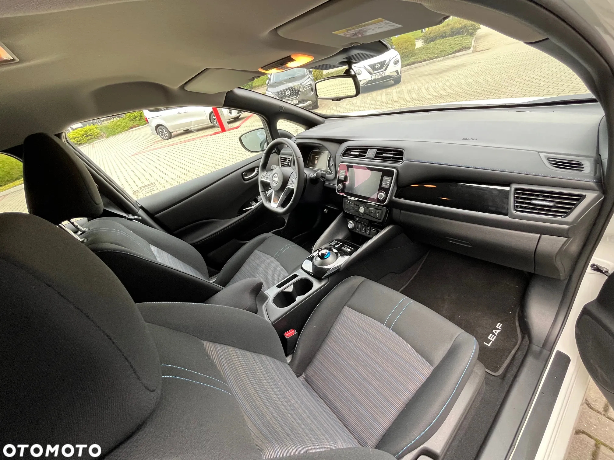Nissan Leaf 40kWh N-Connecta - 11