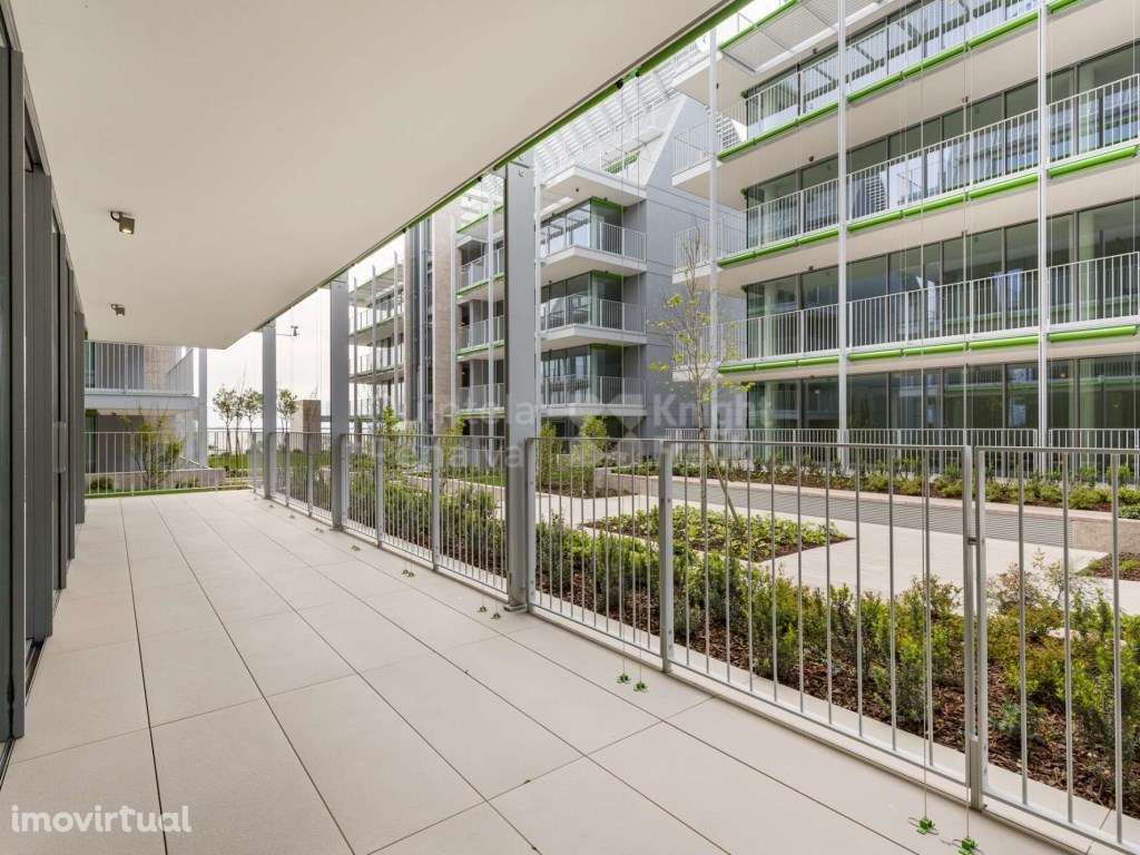 Apartamento T3 com varanda e estacionamento, Braço de Prata - Grande imagem: 5/23