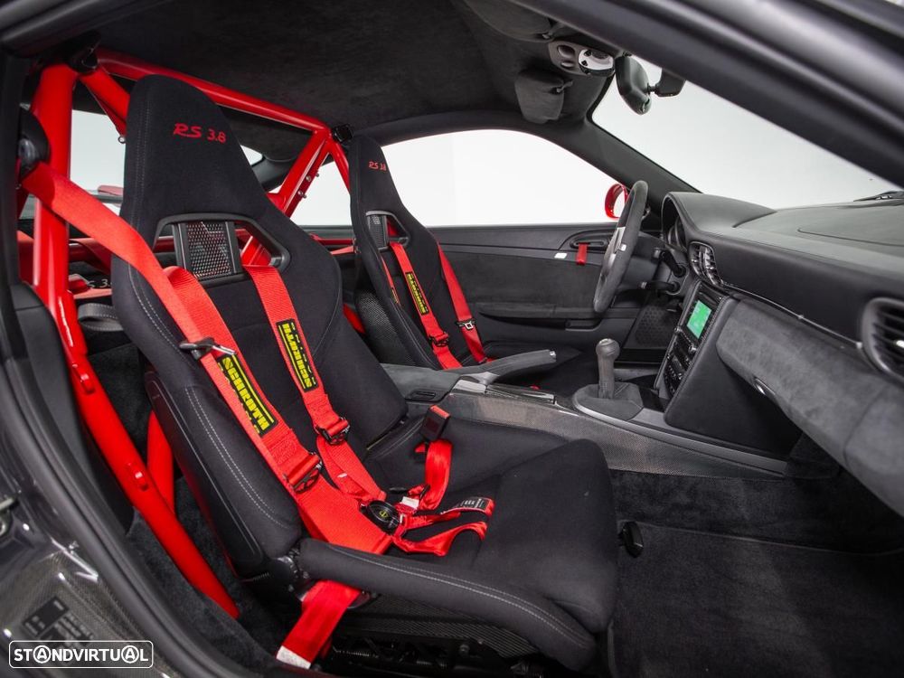 Porsche 911 (997) GT3 RS - 11