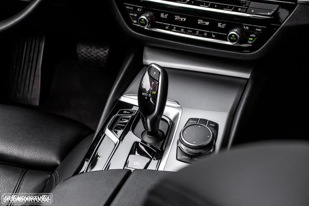 BMW 520 d Line Luxury Auto - 39