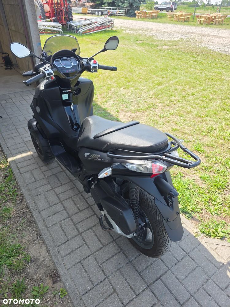 Piaggio MP-3 - 5