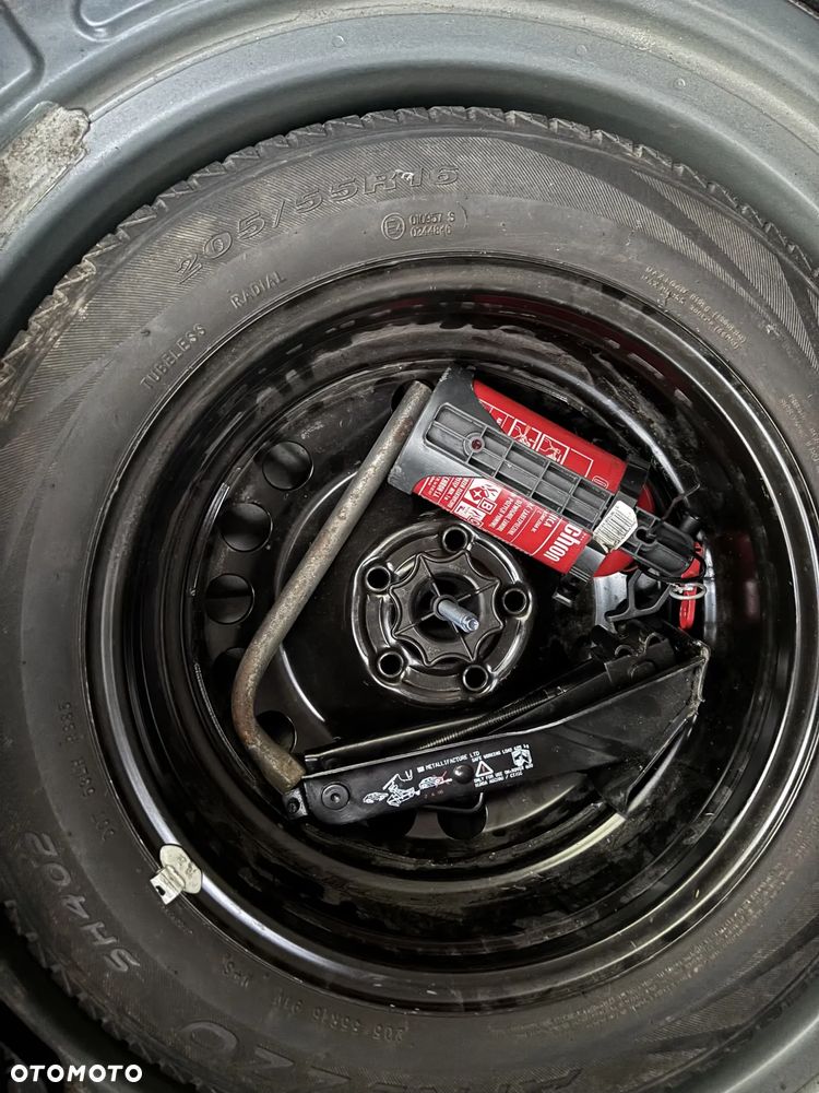 Opel Astra III GTC 1.8 Sport - 10