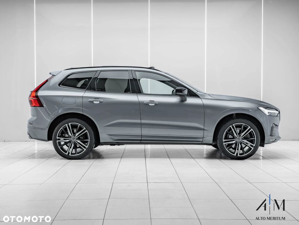 Volvo XC 60 B4 D AWD Ultimate Dark - 8