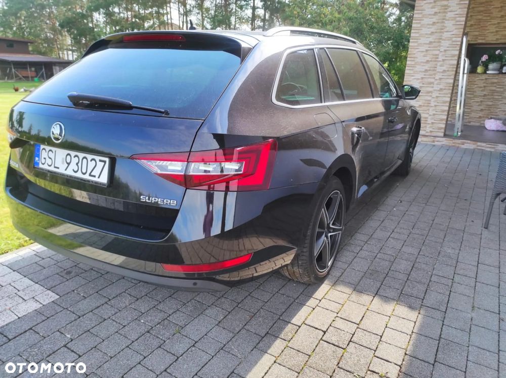 Skoda Superb 2.0 TDI Ambition DSG7 - 5