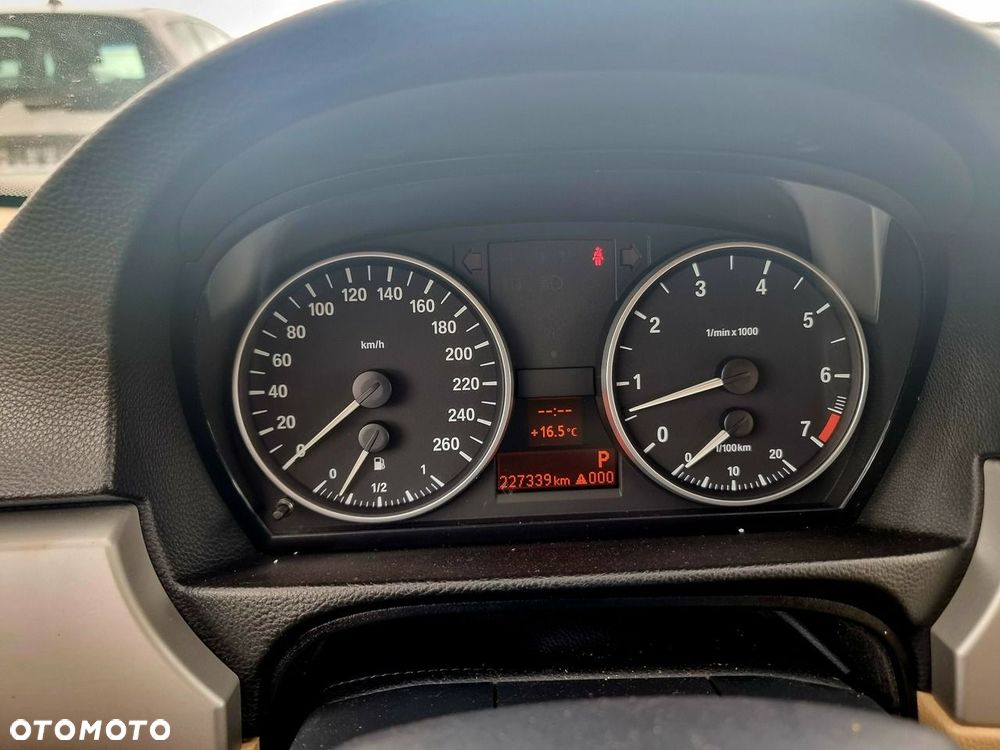 BMW Seria 3 - 16