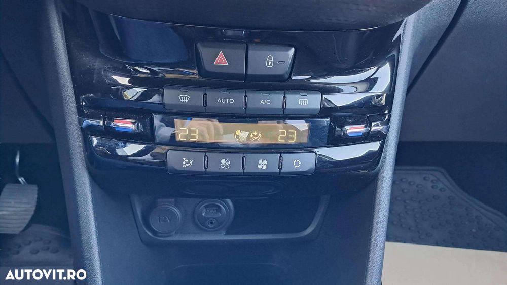 Peugeot 2008 1.2 PureTech Turbo Allure - 14