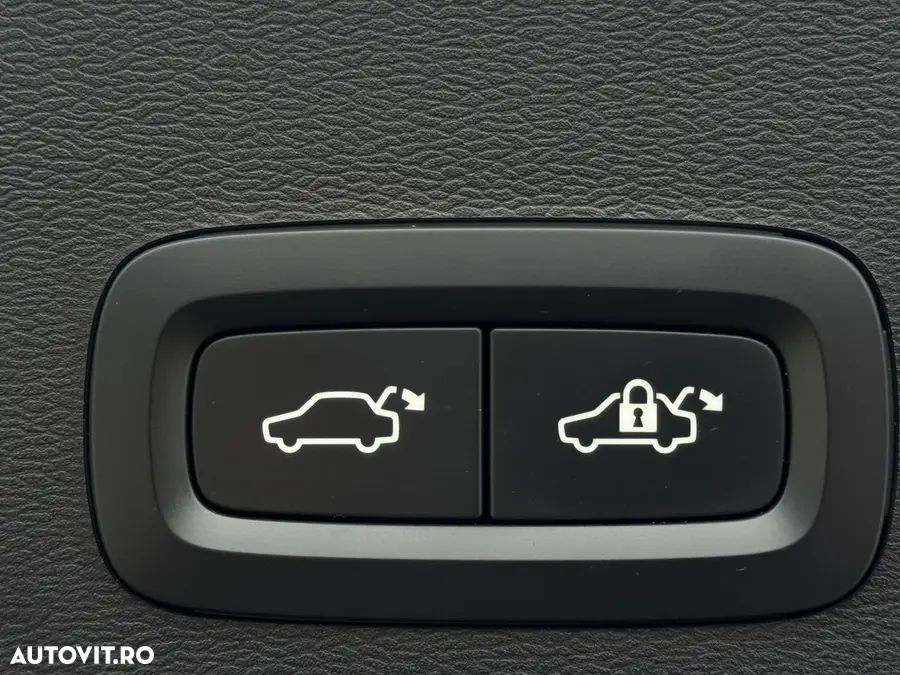 Volvo XC 40 D3 R-Design - 12