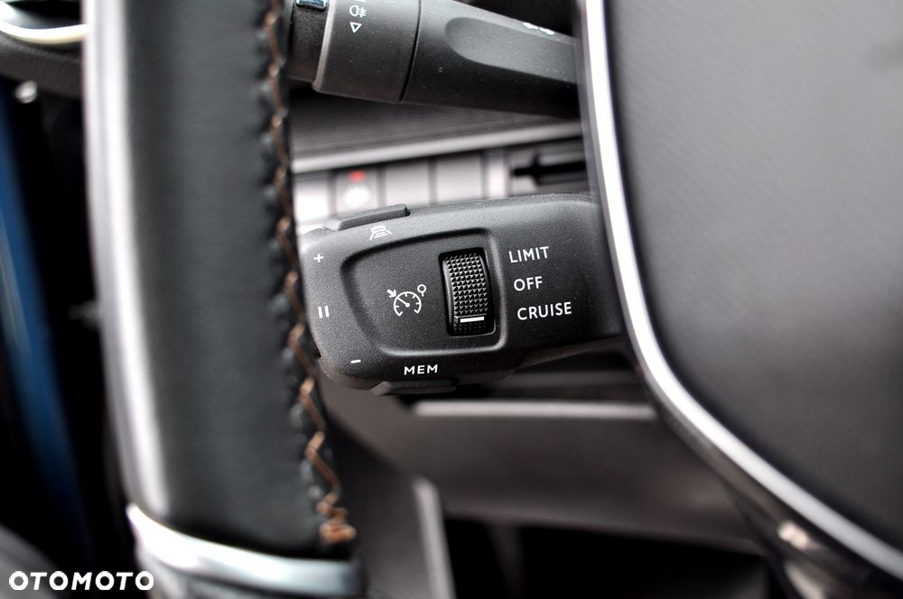 Peugeot 3008 1.5 BlueHDi GT S&S - 27
