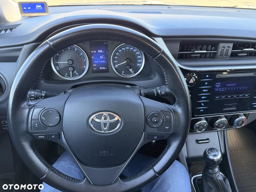 Toyota Corolla 1.6 Active EU6 - 10