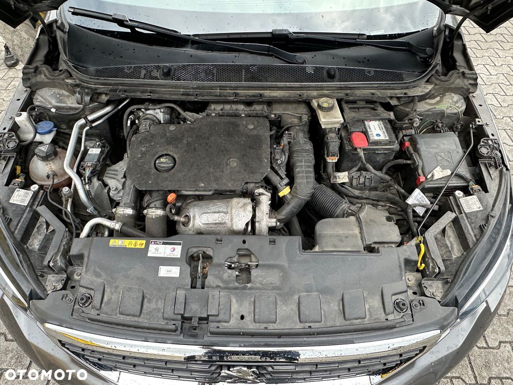 Peugeot 308 1.5 BlueHDi Allure S&S EAT6 - 24