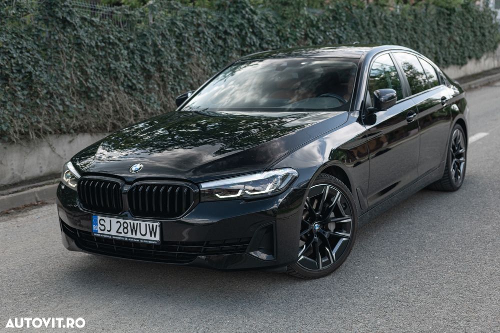 BMW Seria 5 530i xDrive AT MHEV - 38