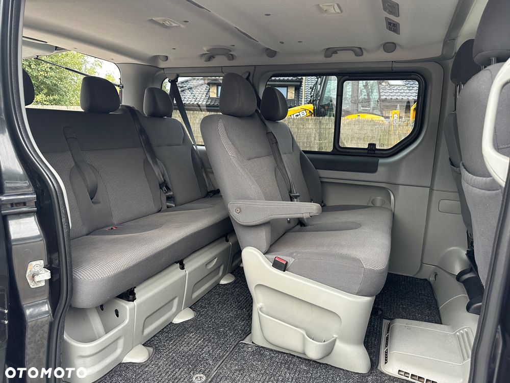 Opel VIVARO TOUR COSMO MULTIVAN - 10