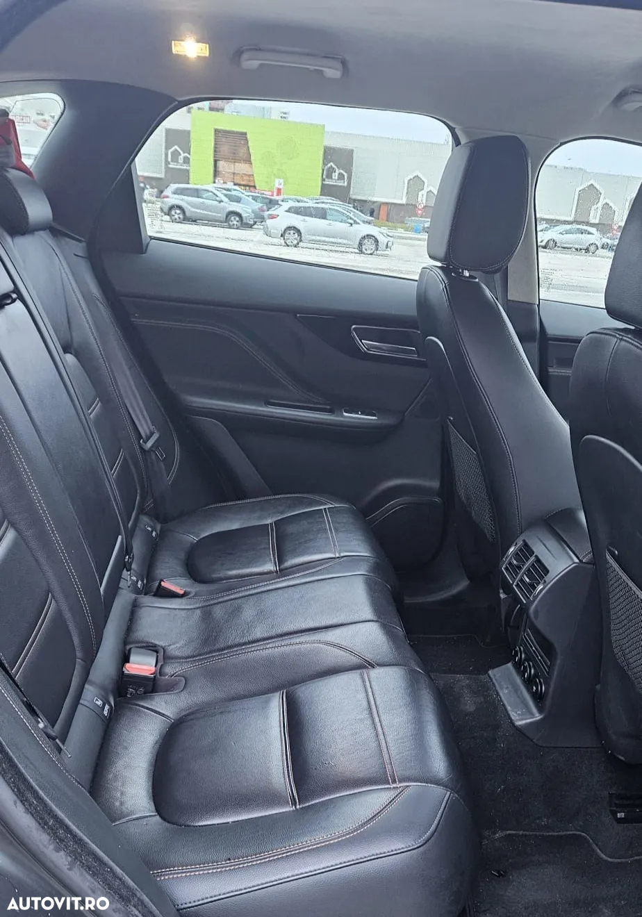 Jaguar F-Pace 20d AWD Aut. Prestige - 25