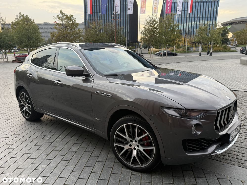 Maserati Levante S Granlusso - 4