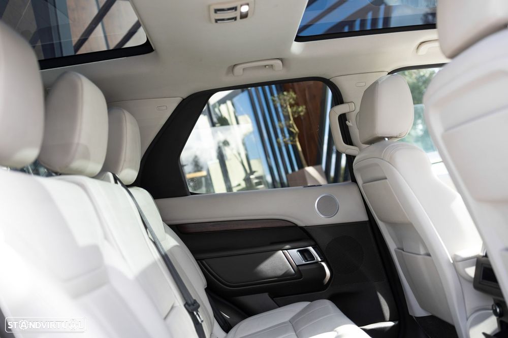 Land Rover Discovery 3.0 TD6 HSE Auto - 28