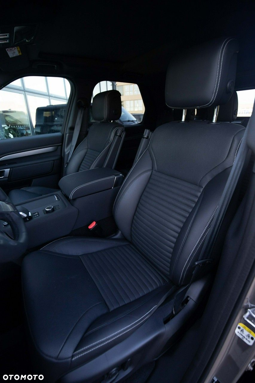 Land Rover Discovery - 16