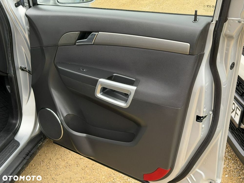 Opel Antara - 17
